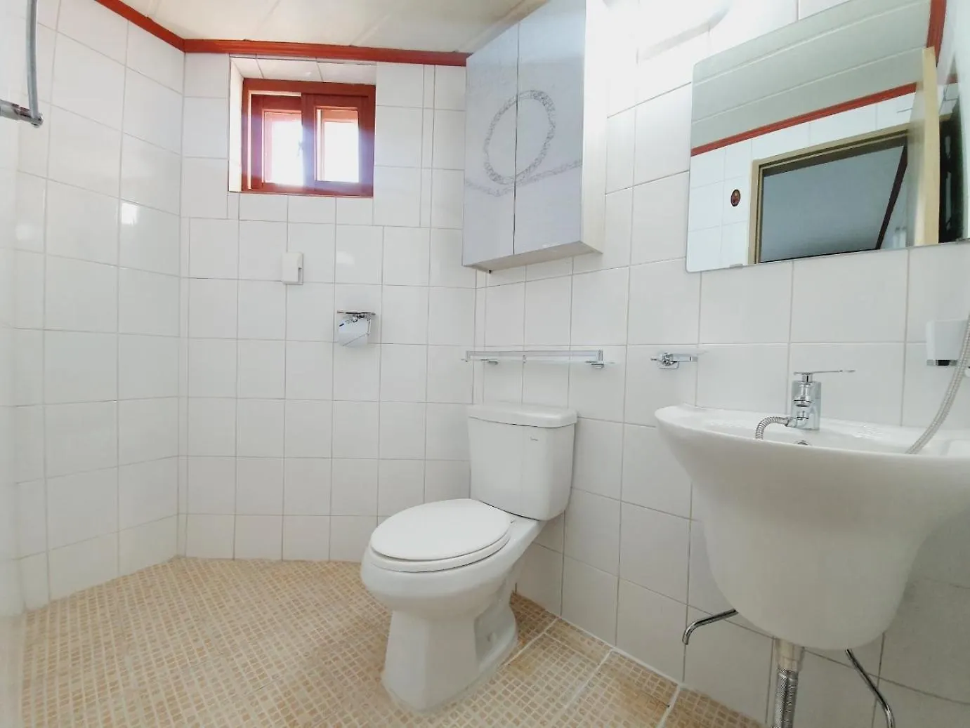 Arone Hotel Incheon Guest house